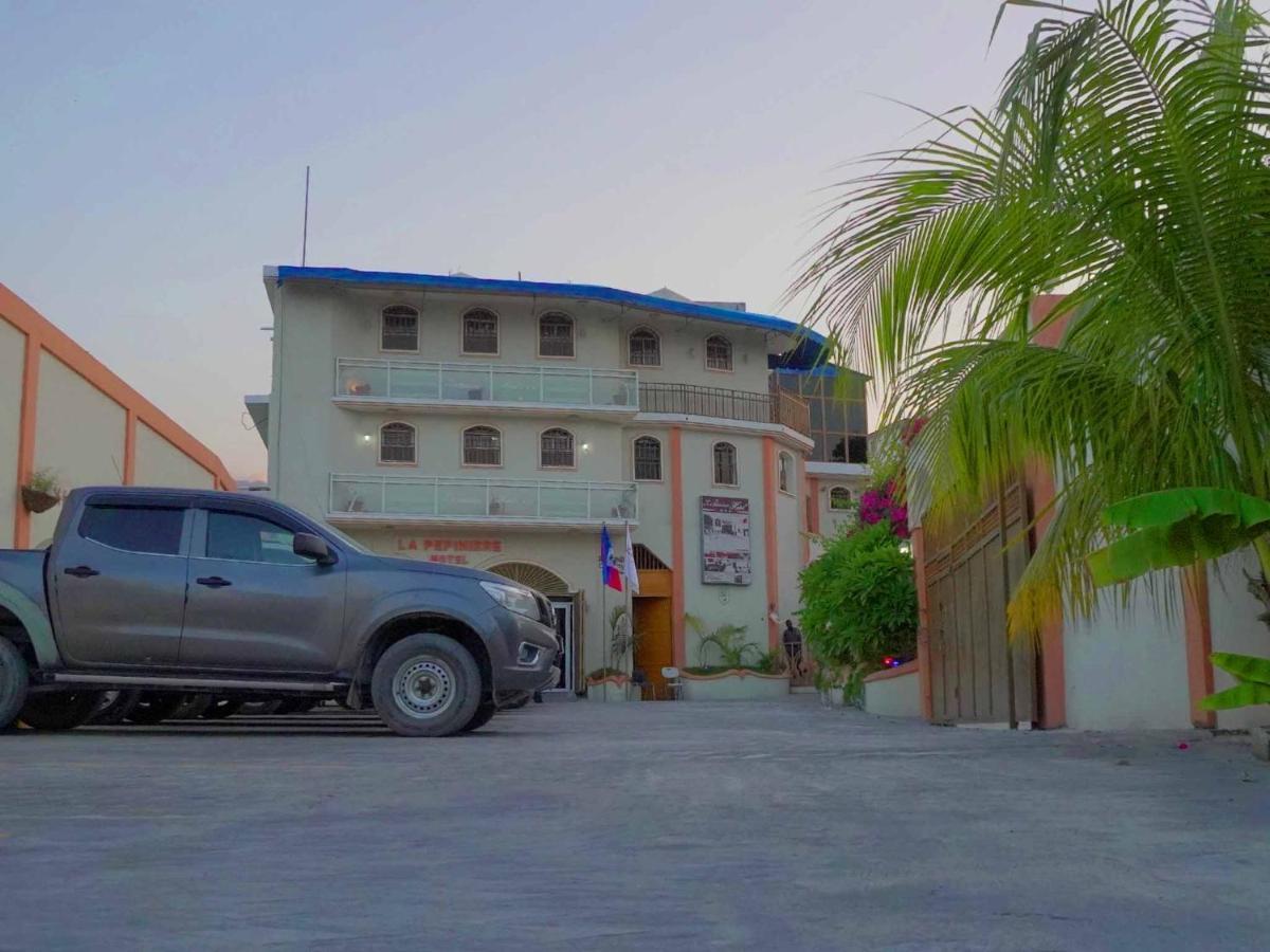 La Pepiniere Hotel Petionville Экстерьер фото